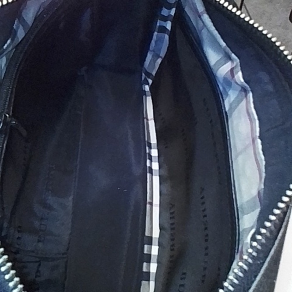 Authentic Burberry wrislet - Picture 10 of 16
